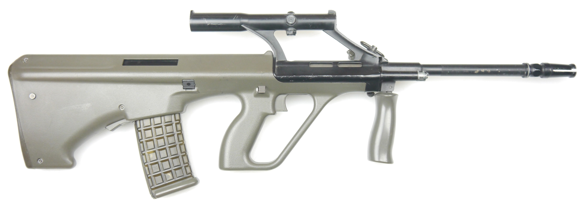 Где сейчас ауг. Steyr Aug a1. Австрийская штурмовая винтовка Aug. Steyr Aug a2 Carbine. Steyr Aug а3 CQC.